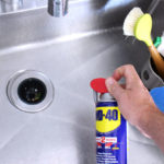 WD40-sink-cleaning
