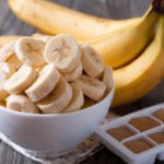 5_Ease_Symptoms_Of_-Depression_In_Slices_Things_You_Didn´t_-Know_You_Could-Do_With_Banana-_Peels-e1533127269323