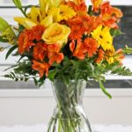 1519934847-clear-flower-vase